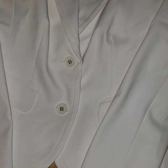 FF 💘🖤💘 NEW YORK & COMPANY WHITE BUTTON LONG SLEEVE BLAZER JACKET - Picture 4 of 8